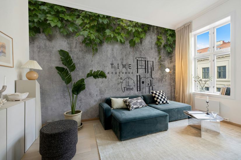 Nostalgic Ivy Leaf Wallpaper Mural