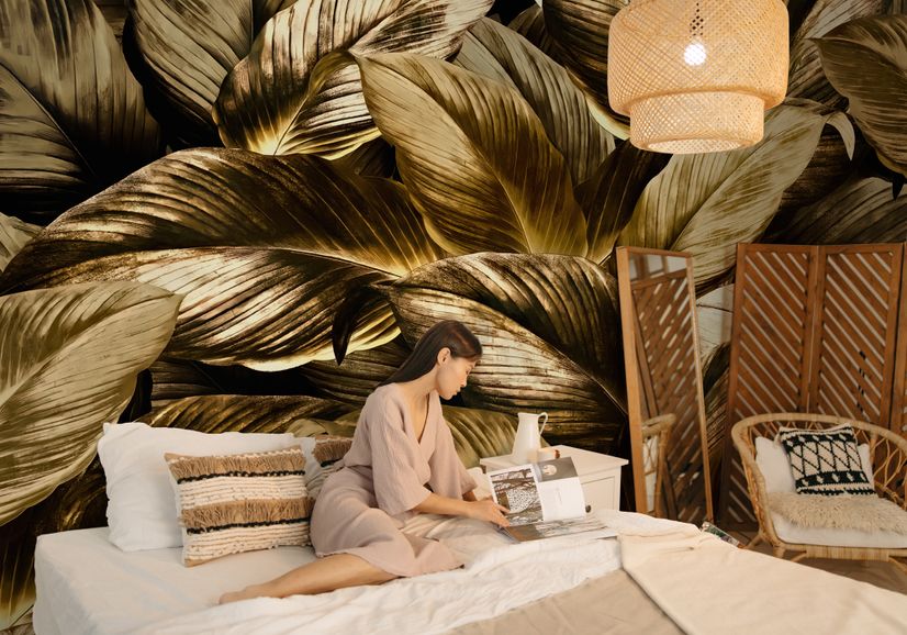 Elegant Golden Dead Leaf Wallpaper Mural